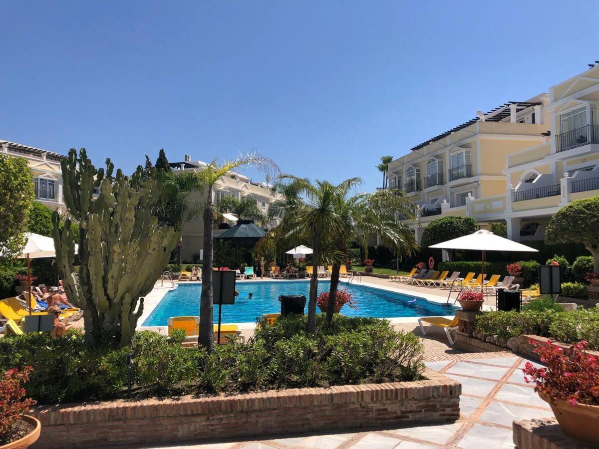 ALOHA - Espectacular Apartamento con 3 piscinas, 3 terrazas y parking Marbella Exterior foto